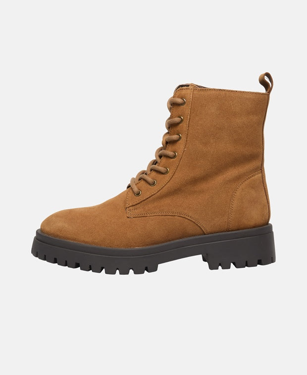 Schnürstiefeletten