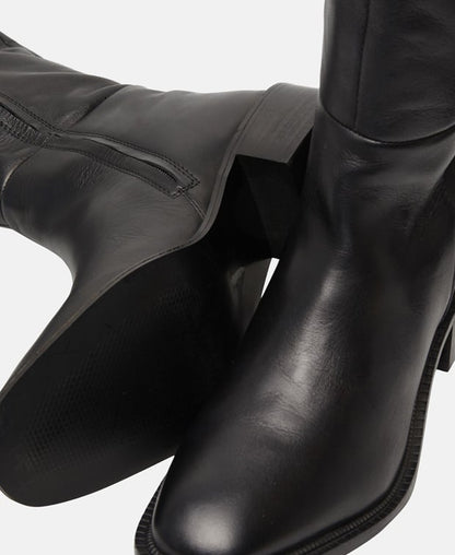 Overknee-Stiefel