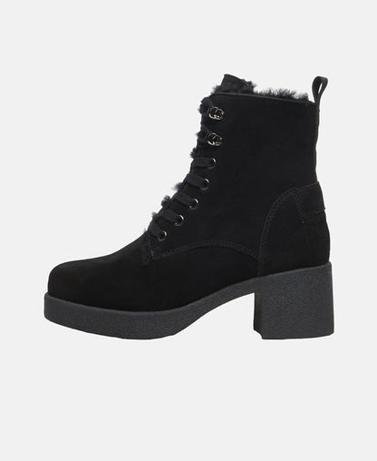 Schnürboots