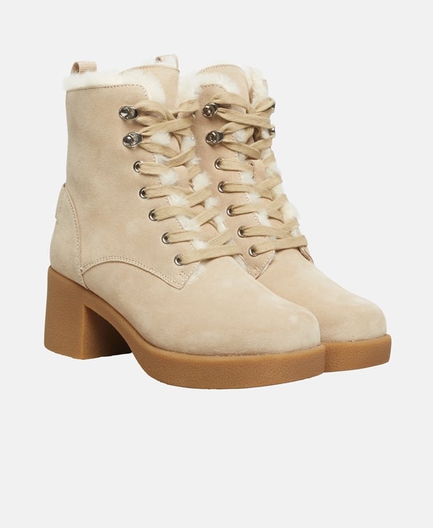 Schnürboots