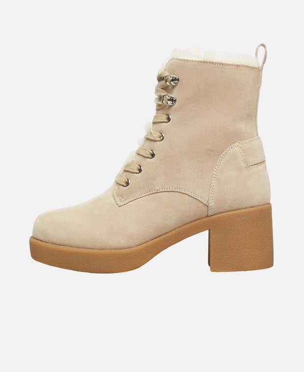 Schnürboots
