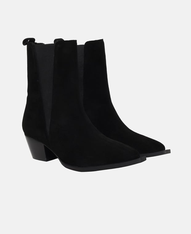 Chelsea Boots