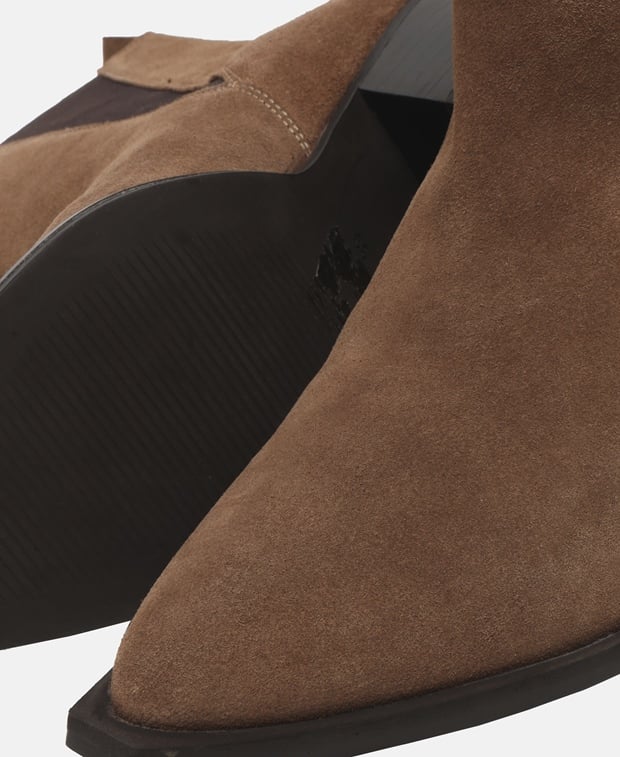 Chelsea Boots