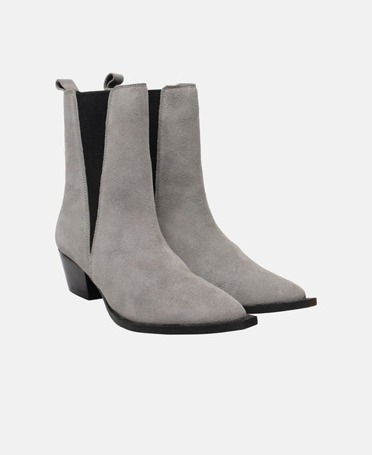 Chelsea Boots