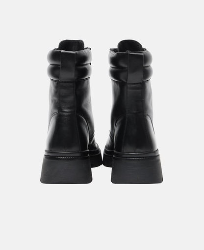Schnürboots