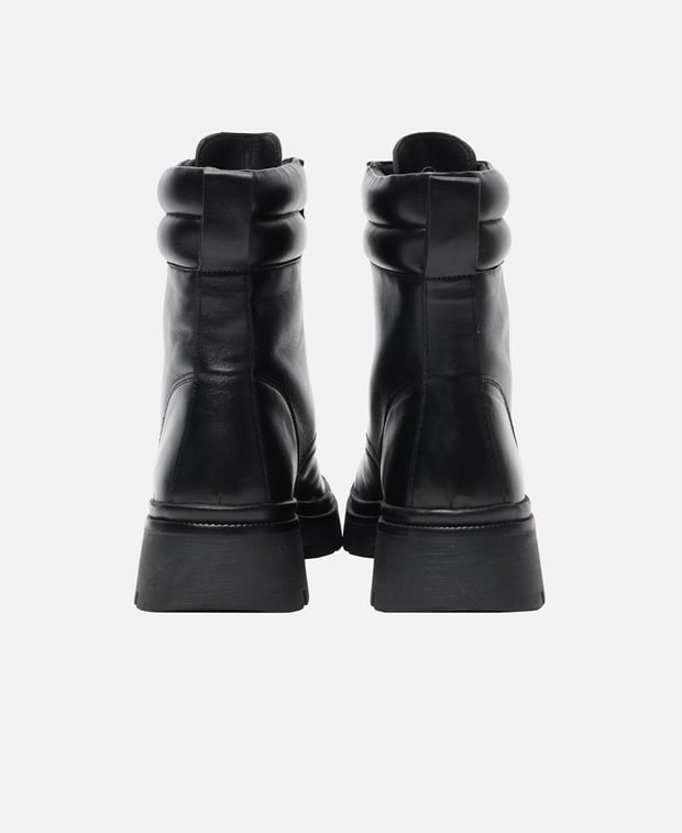 Schnürboots