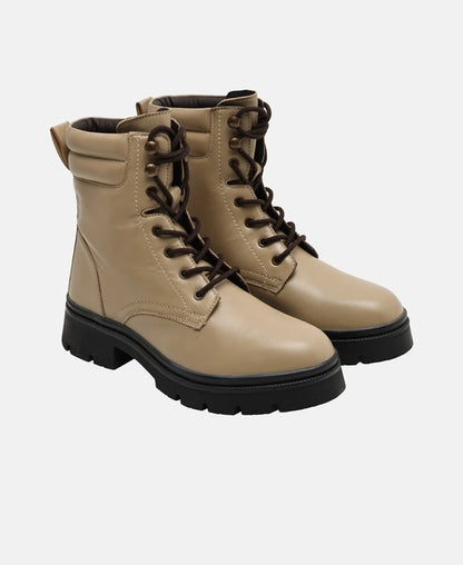 Schnürboots