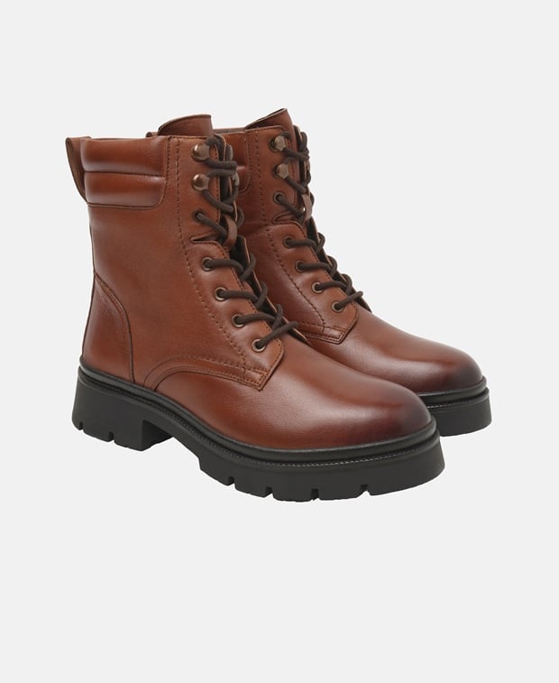 Schnürboots