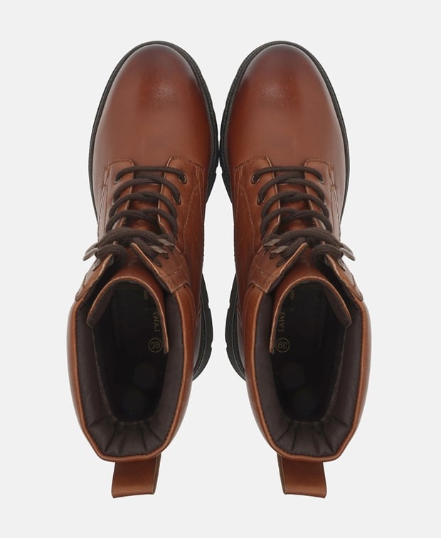 Schnürboots