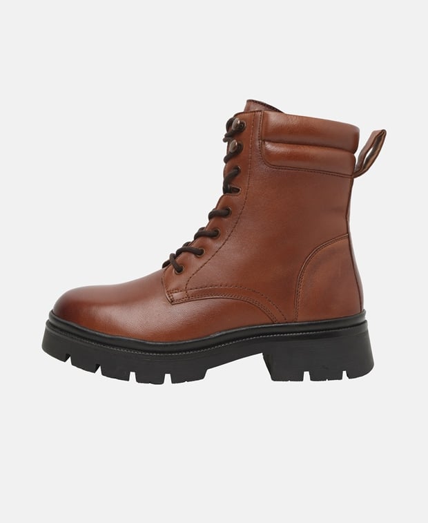 Schnürboots