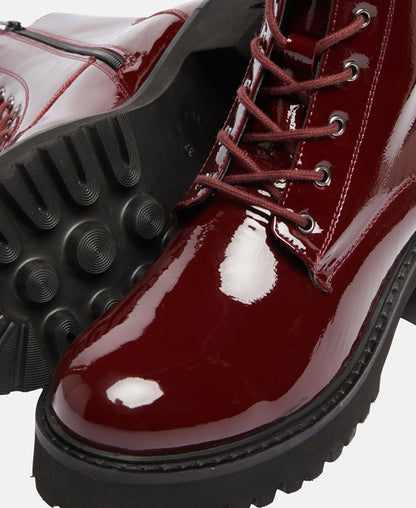 Schnürstiefeletten