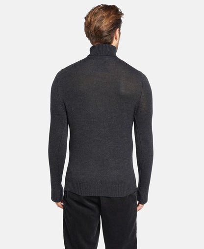 Rollkragenpullover