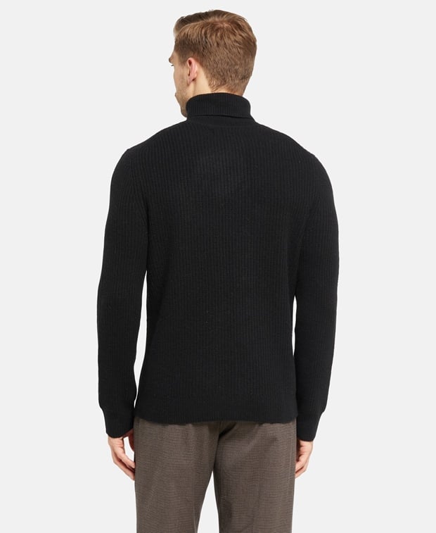 Rollkragenpullover