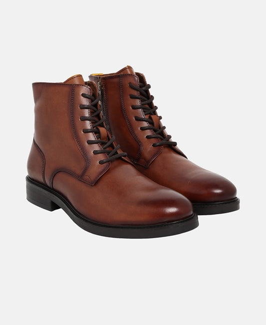 Schnürboots