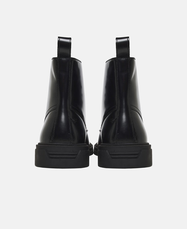 Schnürboots