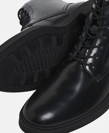 Schnürboots