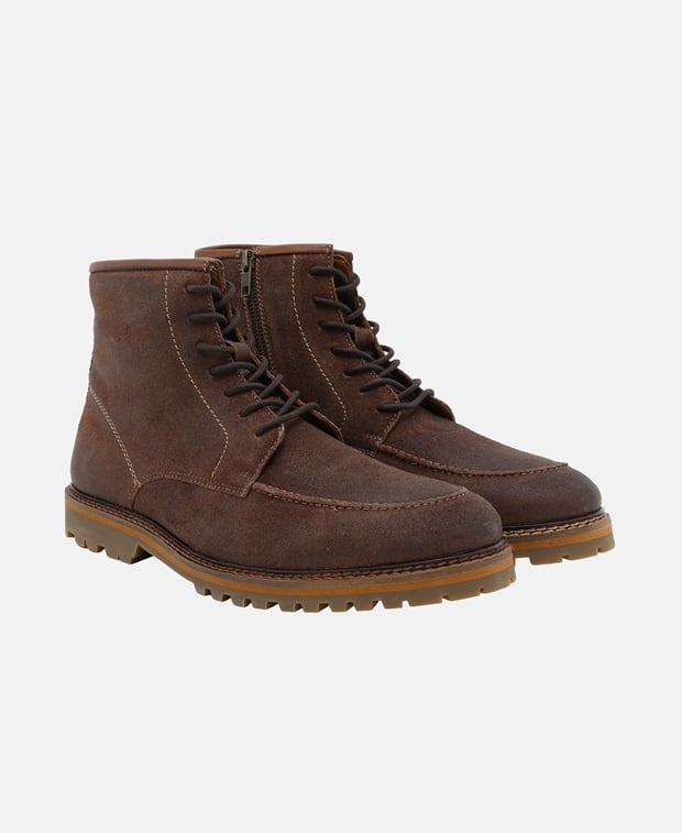 Schnürstiefeletten