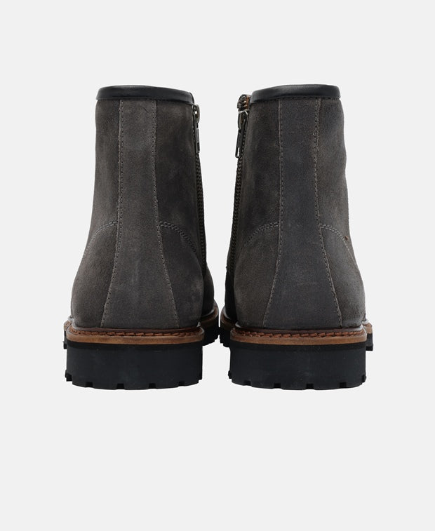 Schnürstiefeletten