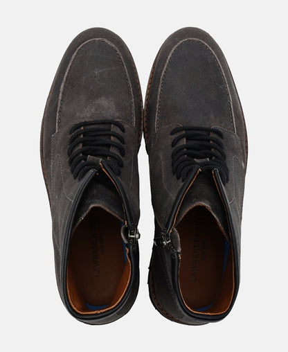 Schnürstiefeletten