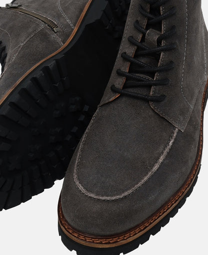 Schnürstiefeletten