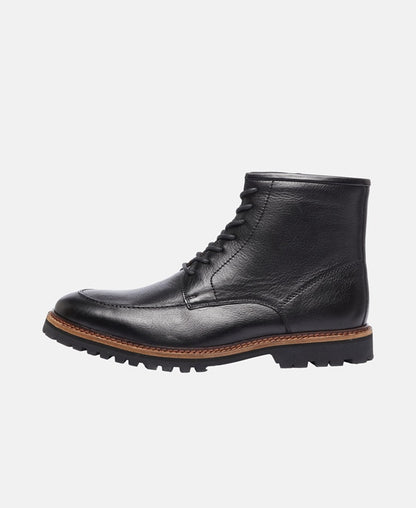 Schnürstiefeletten