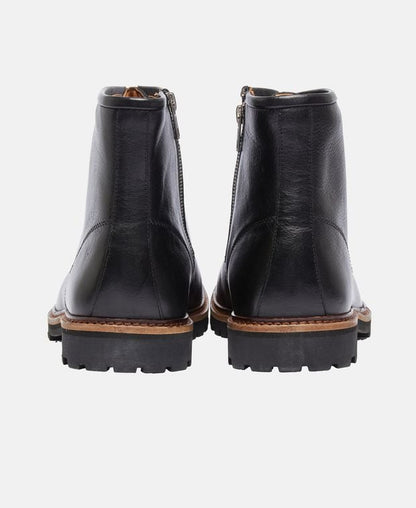 Schnürstiefeletten