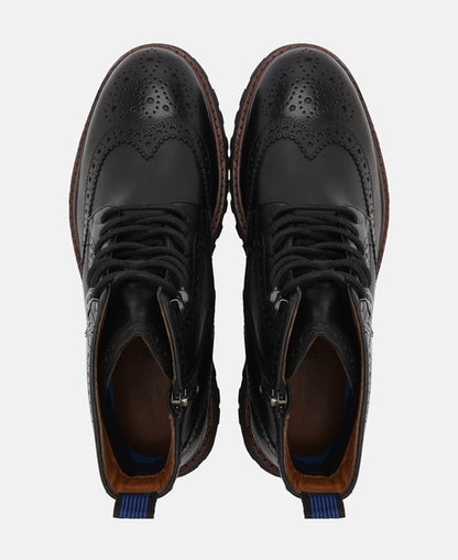 Schnürstiefeletten