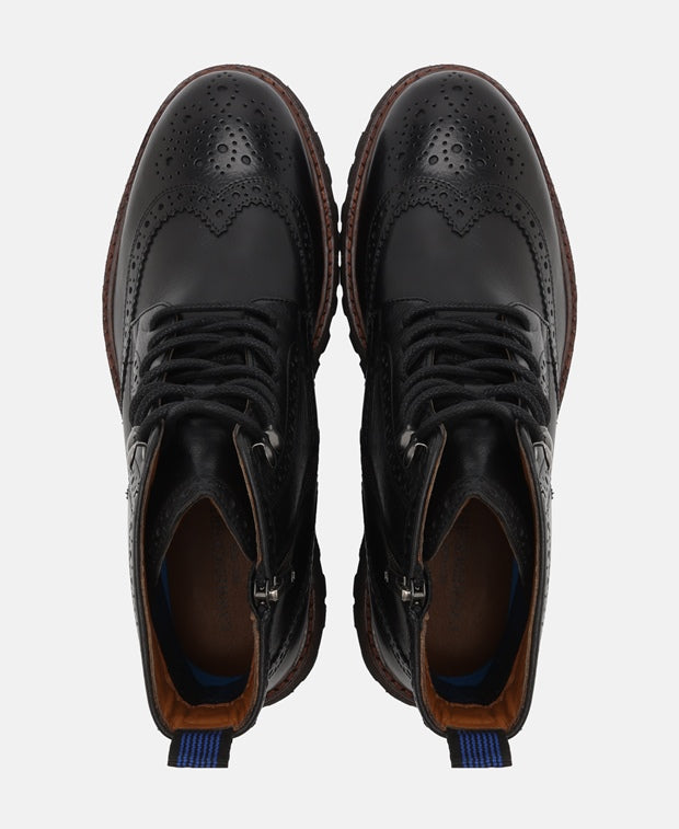 Schnürstiefeletten