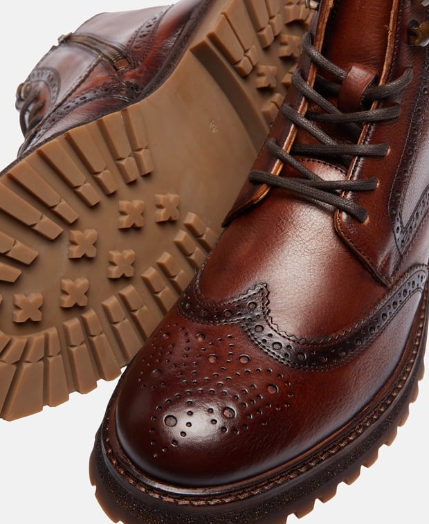 Schnürstiefeletten
