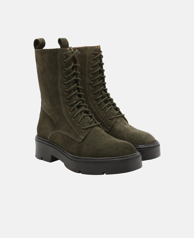 Schnürboots
