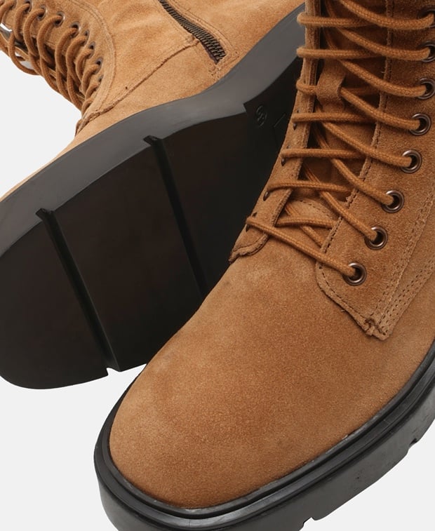 Schnürboots