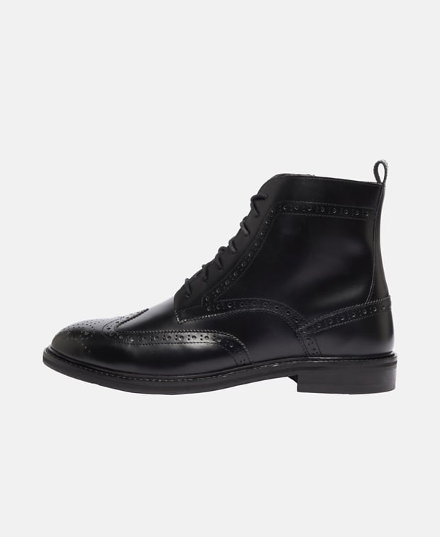 Schnürstiefeletten