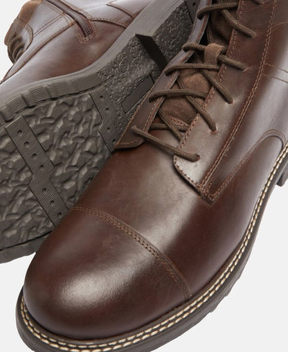 Schnürstiefeletten