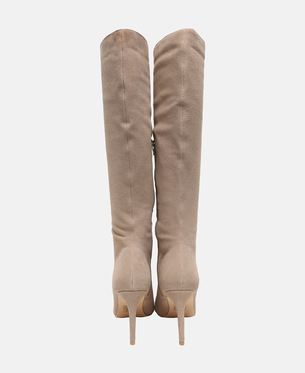 Wadenhohe Stiefel