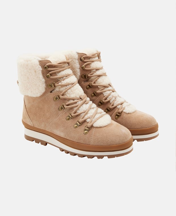 Schnürstiefeletten