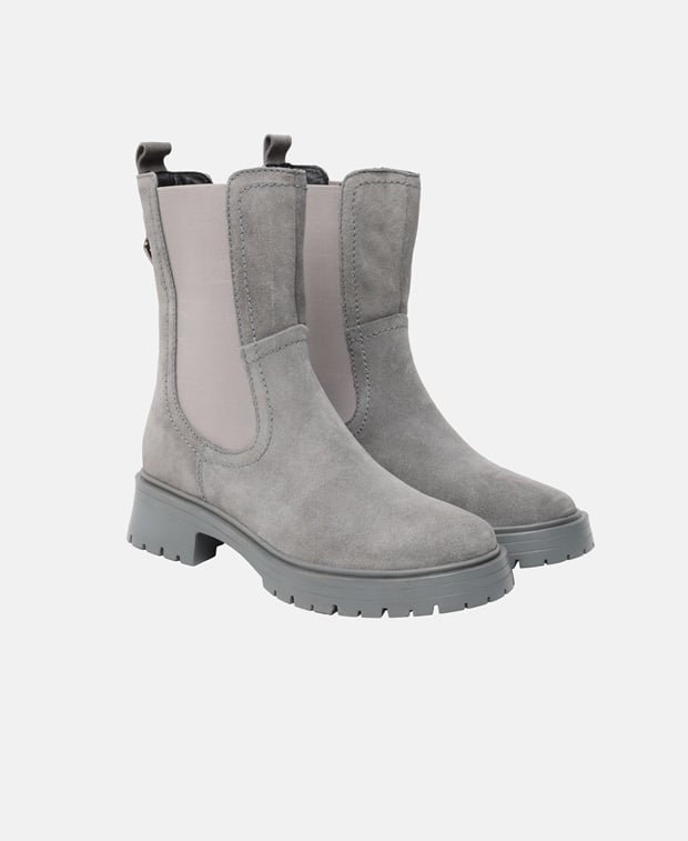Chelsea Boots