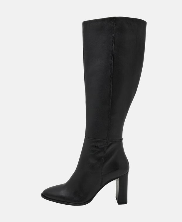 Wadenhohe Stiefel