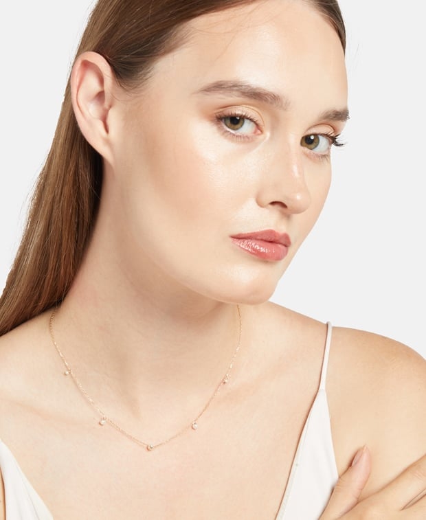 Halskette mit Anhänger