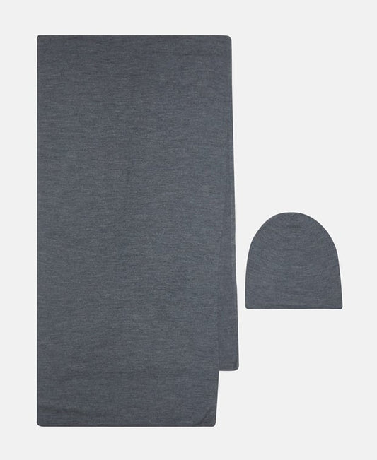 Set aus Woll- Mütze & Schal