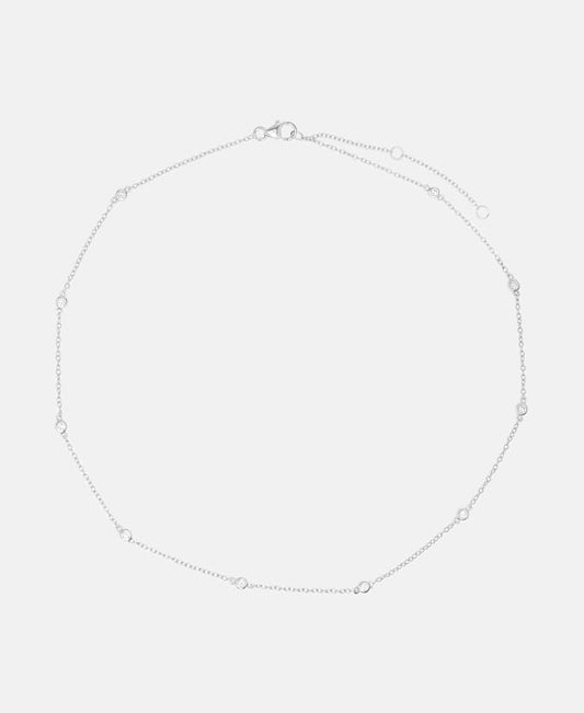 Halskette mit Diamantanhänger