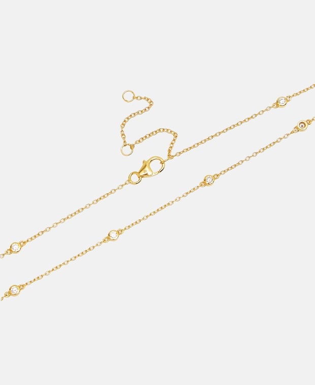 Halskette mit Diamantanhänger