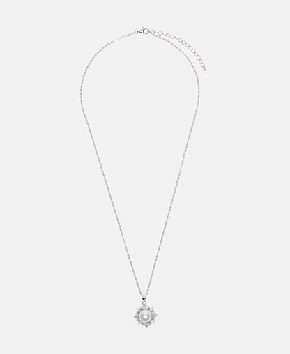 Halskette mit Perlenanhänger