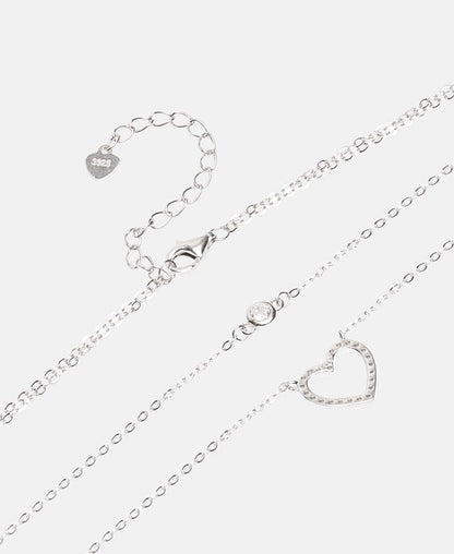 Halskette mit Anhänger