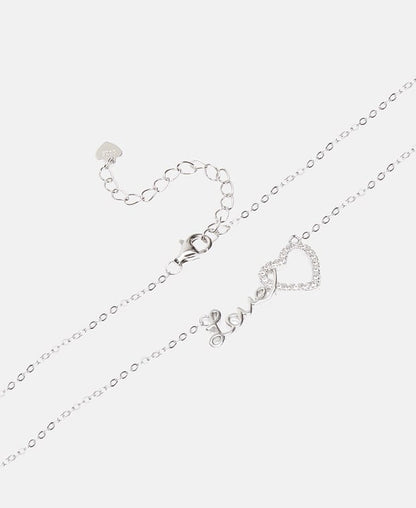 Halskette mit Anhänger