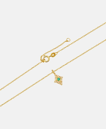 Halskette mit Anhänger