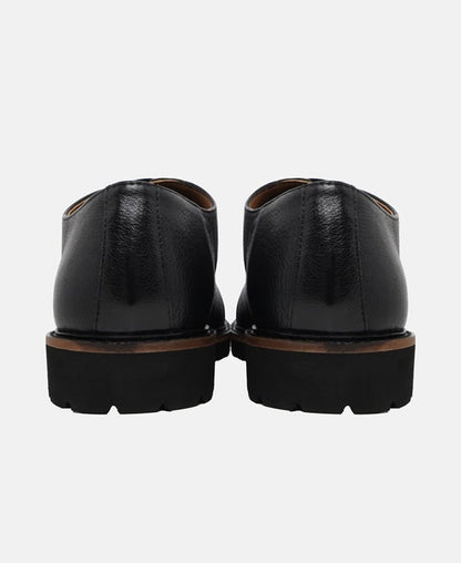 Schnürschuhe