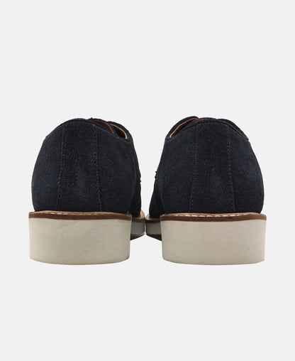 Schnürschuhe