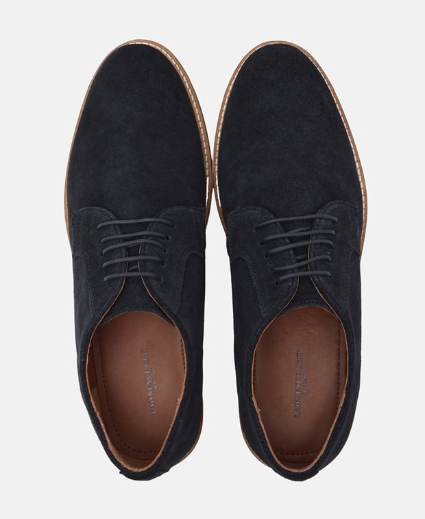 Schnürschuhe