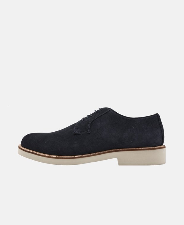 Schnürschuhe
