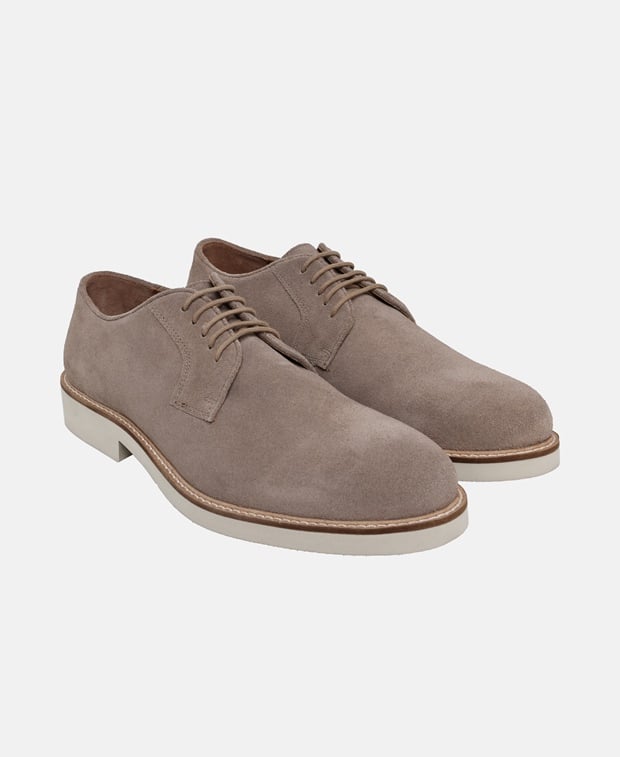 Schnürschuhe